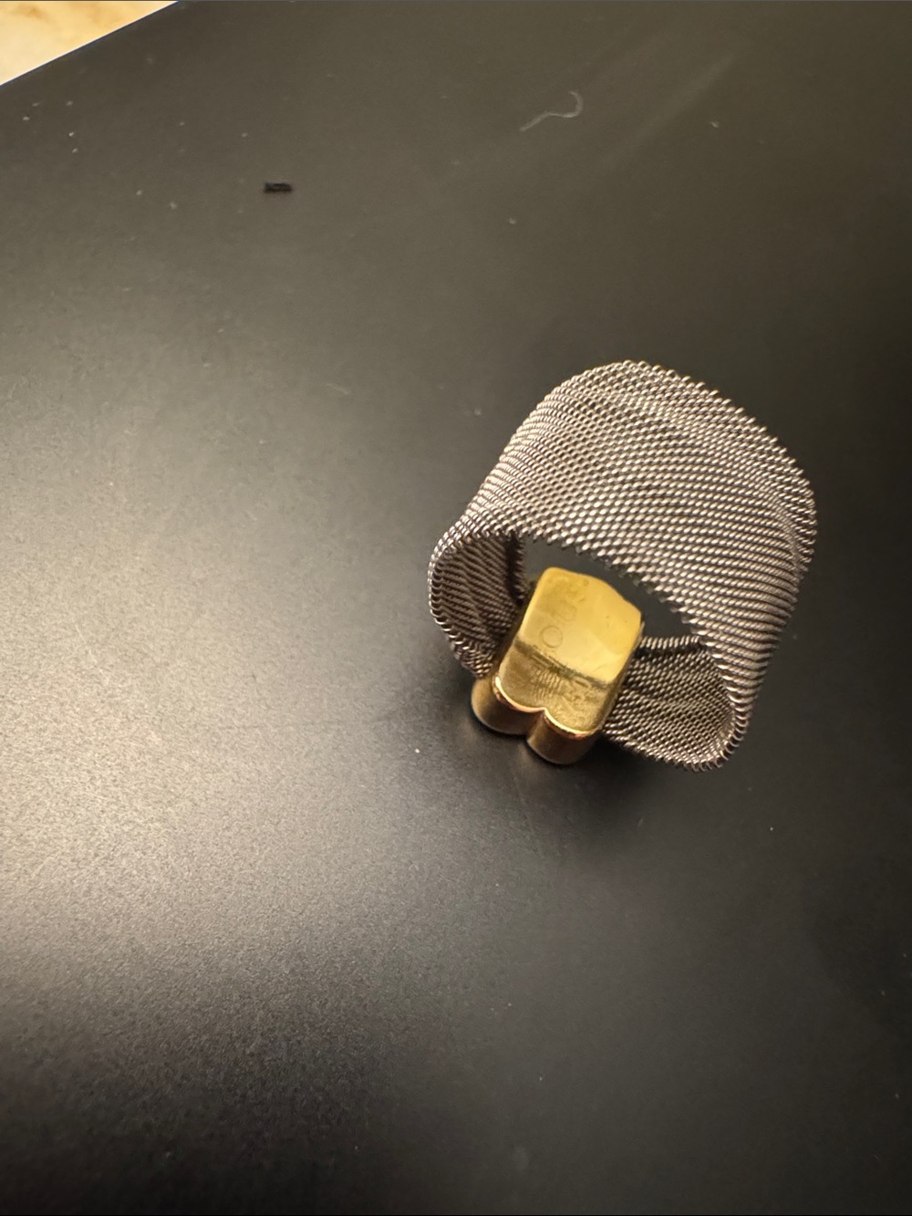 TOUS 18k Gold Ring with Mesh Ribbon Band - Picture 12 of 12
